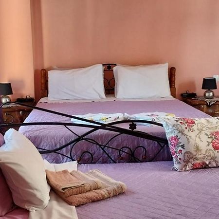 Anastacias Apartment อาร์เตมีดา ภายนอก รูปภาพ