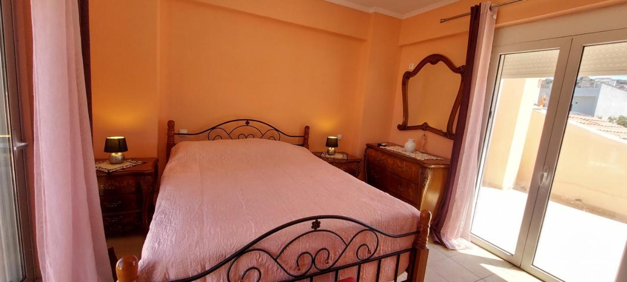 Anastacias Apartment อาร์เตมีดา ภายนอก รูปภาพ