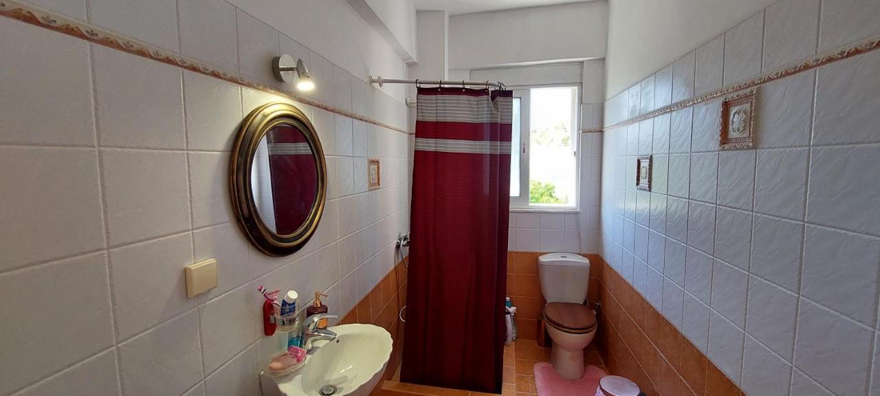 Anastacias Apartment อาร์เตมีดา ภายนอก รูปภาพ