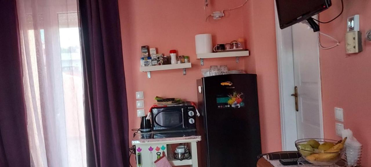 Anastacias Apartment อาร์เตมีดา ภายนอก รูปภาพ